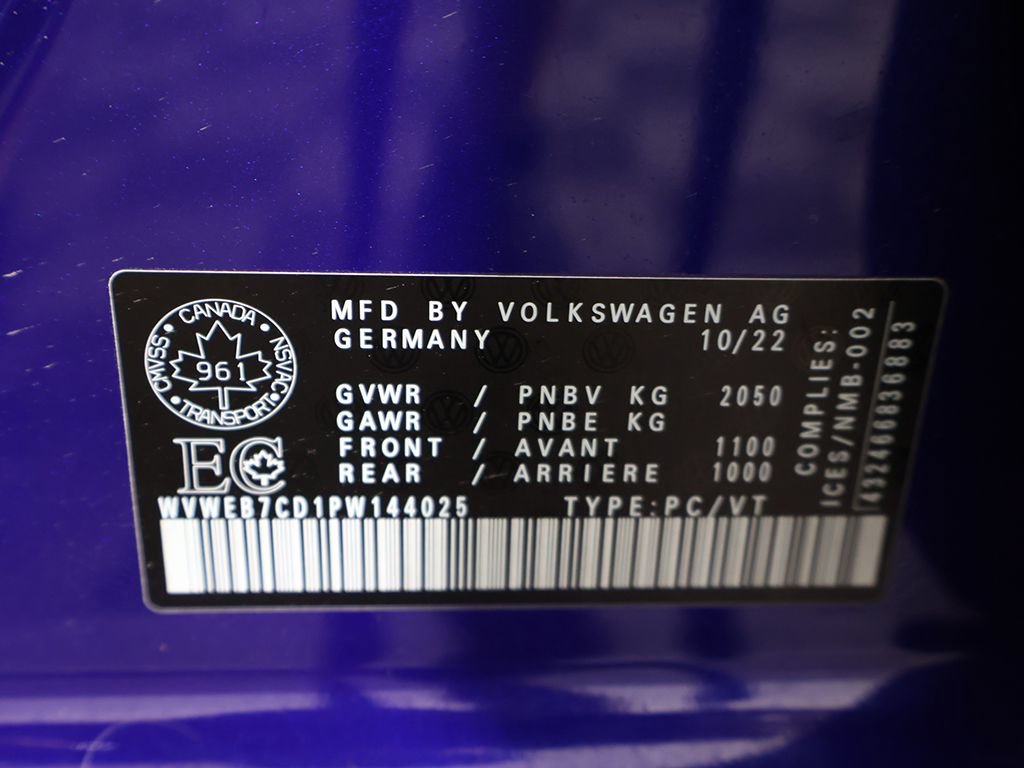 Used 2023 Volkswagen Golf R AWD/4WD image 58