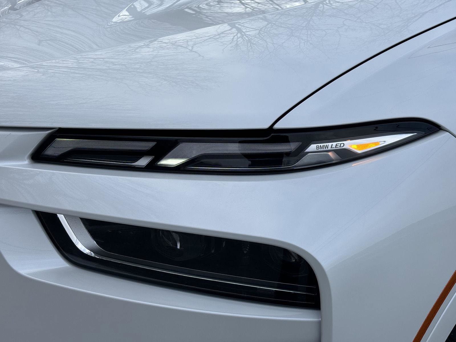 Used 2023 BMW X7 xDrive40i w/ Premium Package image 23