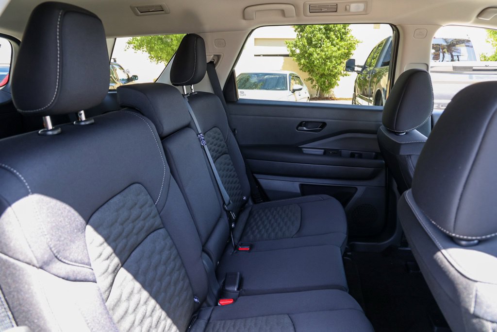 New 2026 Nissan Pathfinder SV FWD image 18