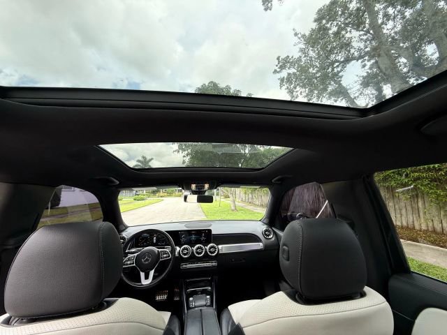 Used 2021 Mercedes-Benz GLB 250 image 12
