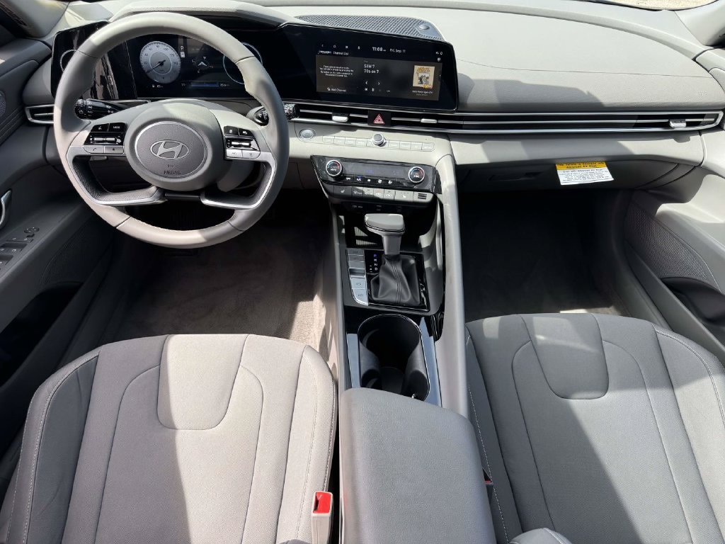 Certified 2024 Hyundai Elantra SEL w/ Convenience Package FWD image 14