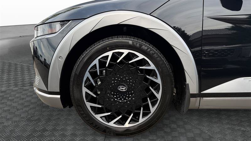 Used 2024 Hyundai Ioniq 5 Limited AWD/4WD image 9