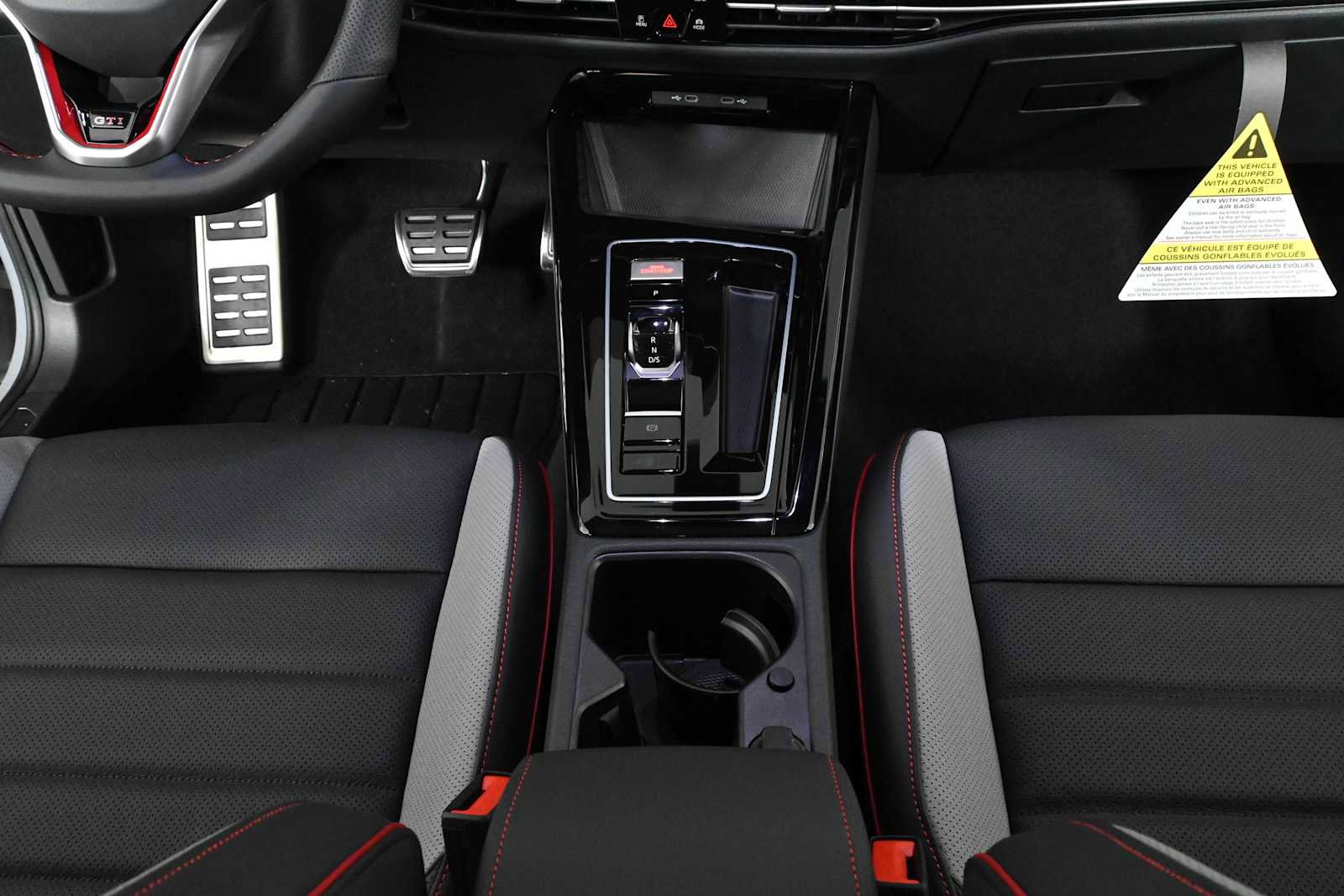 New 2026 Volkswagen GTI SE FWD image 17