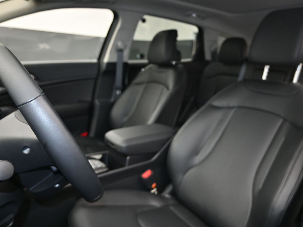 Used 2026 Kia Sportage EX w/ EX Panorama Roof Package image 14