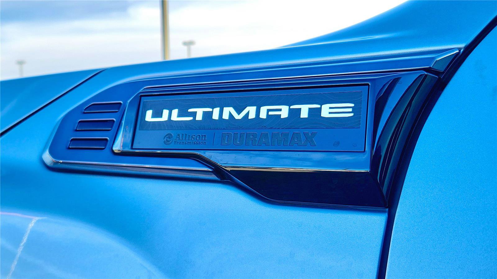 Used 2024 GMC Sierra 2500 Denali Ultimate image 9