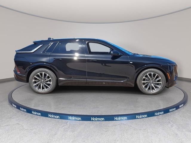 New 2025 Cadillac Lyriq Sport image 4