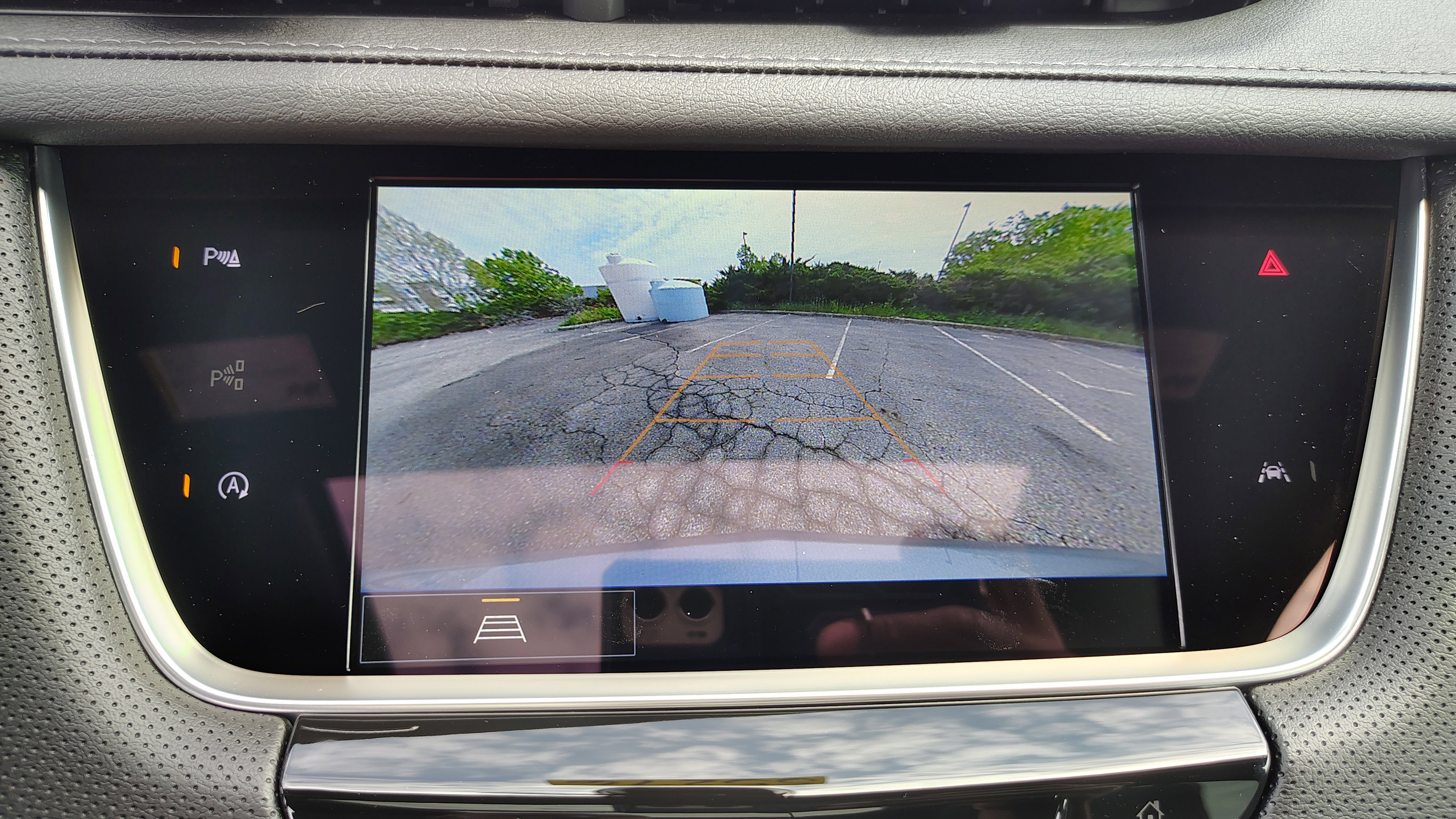 New 2025 Cadillac XT6 Luxury image 26