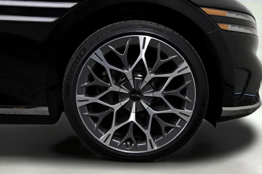 Used 2024 Genesis G90 3.5T AWD/4WD image 45