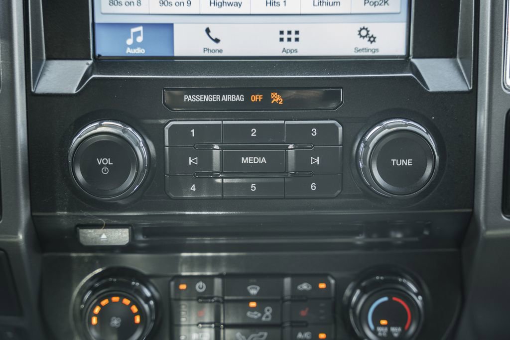 Used 2016 Ford F150 XLT w/ Equipment Group 302A Luxury image 32