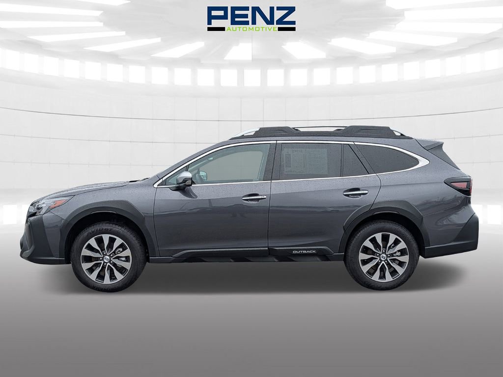 Used 2025 Subaru Outback Touring AWD/4WD image 4