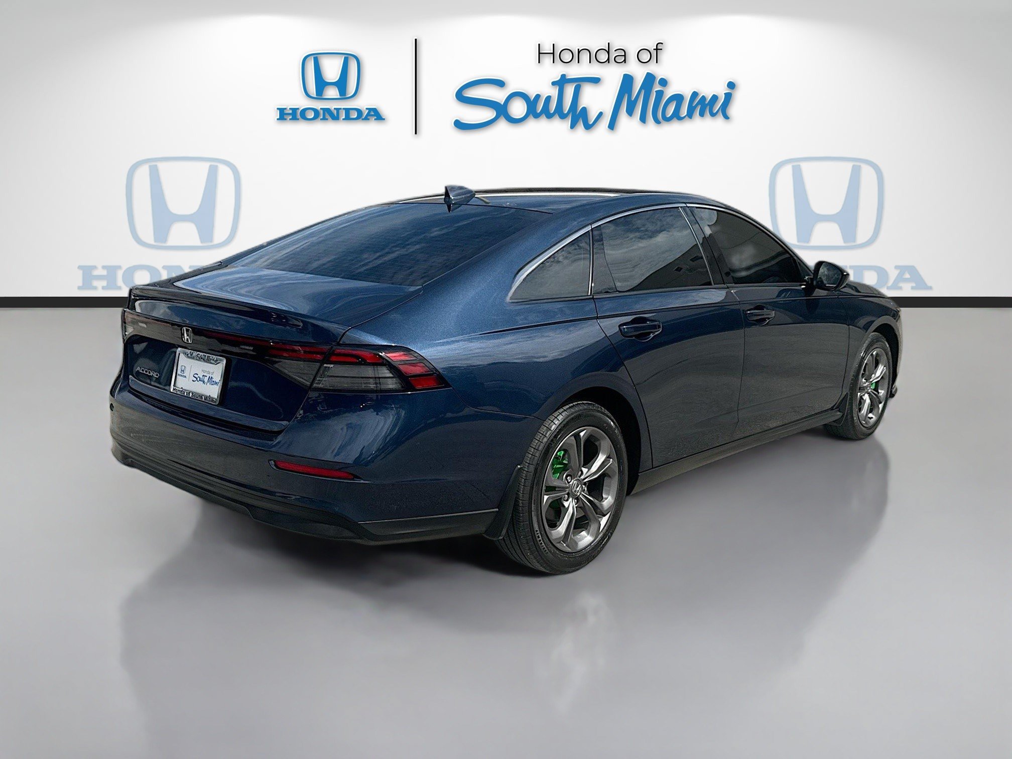 Used 2024 Honda Accord EX image 7