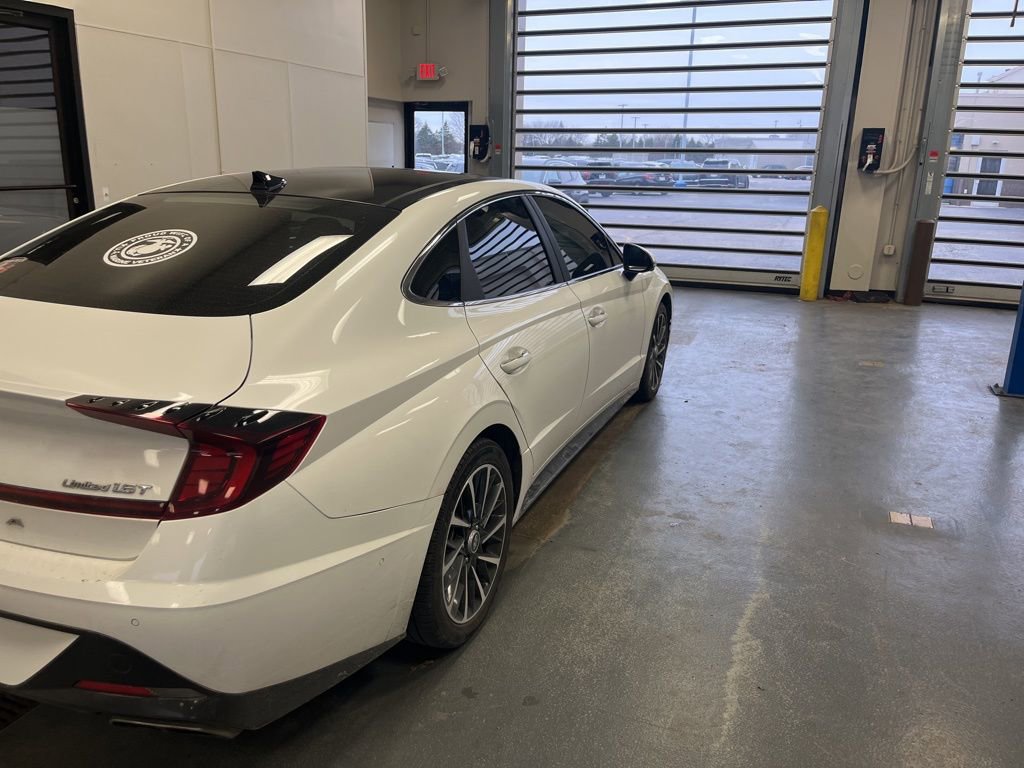 Used 2022 Hyundai Sonata Limited w/ Cargo Package image 6