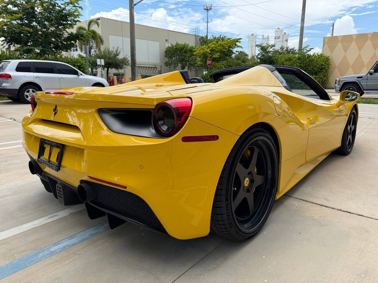 Used 2017 Ferrari 488 Spider RWD image 8
