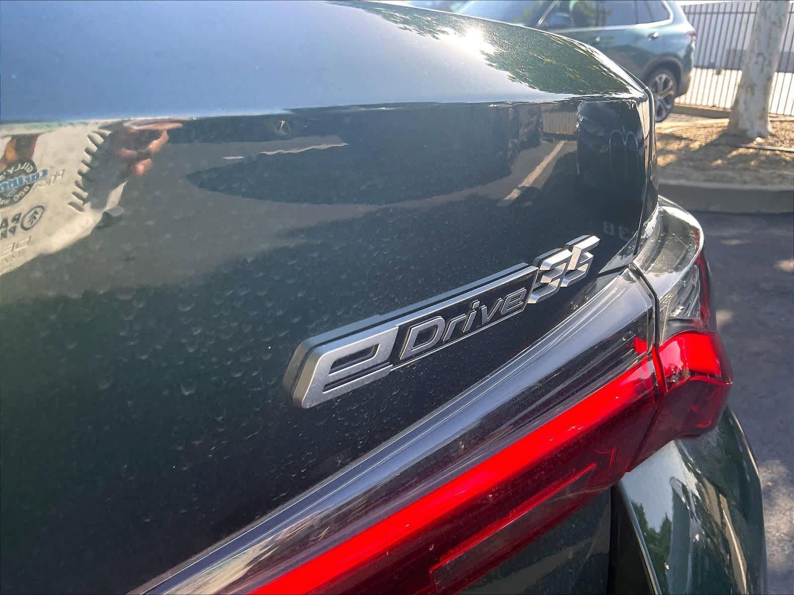 Certified 2024 BMW i4 eDrive35 w/ M Sport Package RWD image 10
