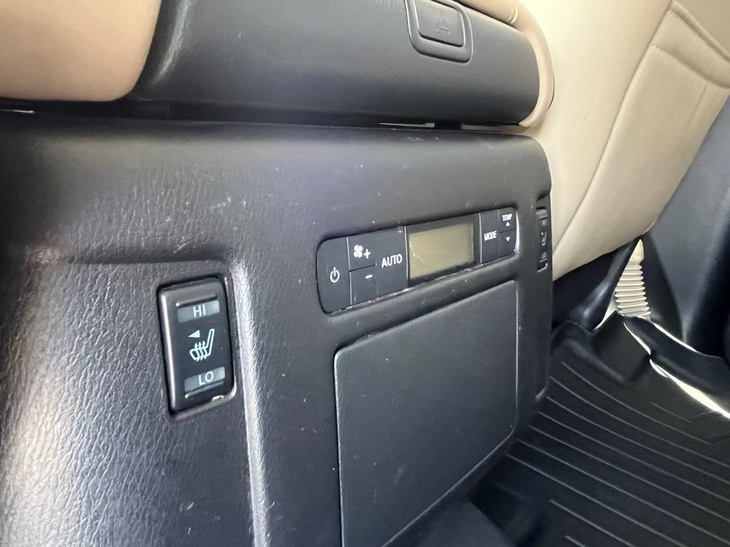 Used 2021 Nissan Armada Platinum w/ Captain's Chairs Package RWD image 26