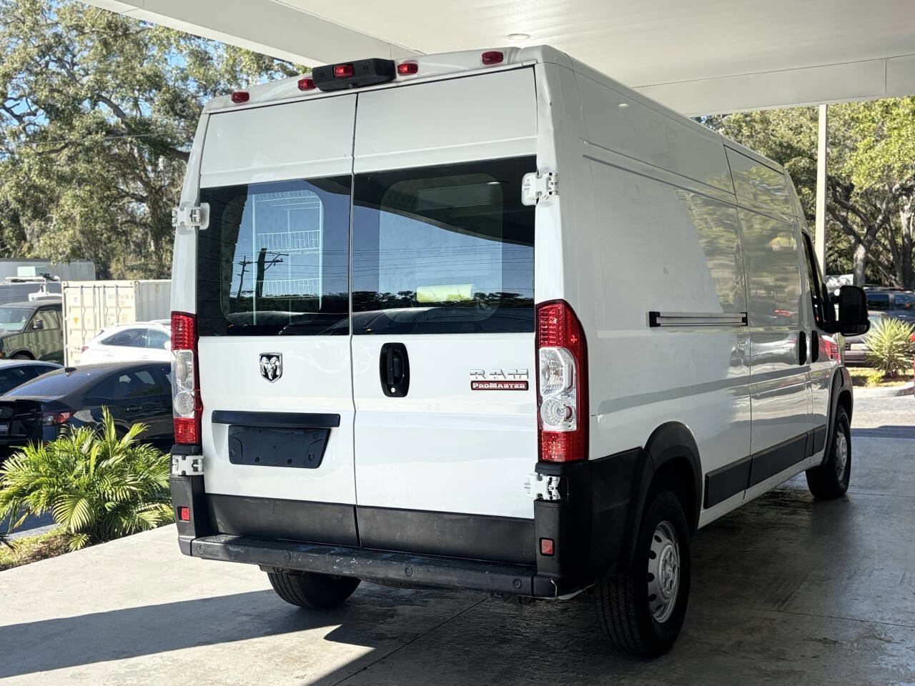 Used 2014 RAM ProMaster 2500 w/ Interior Convenience Group image 9