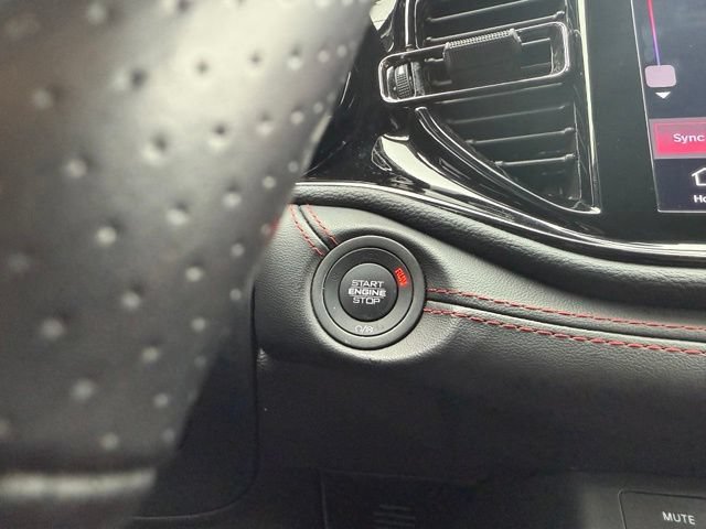 Used 2025 Dodge Durango GT AWD/4WD image 25