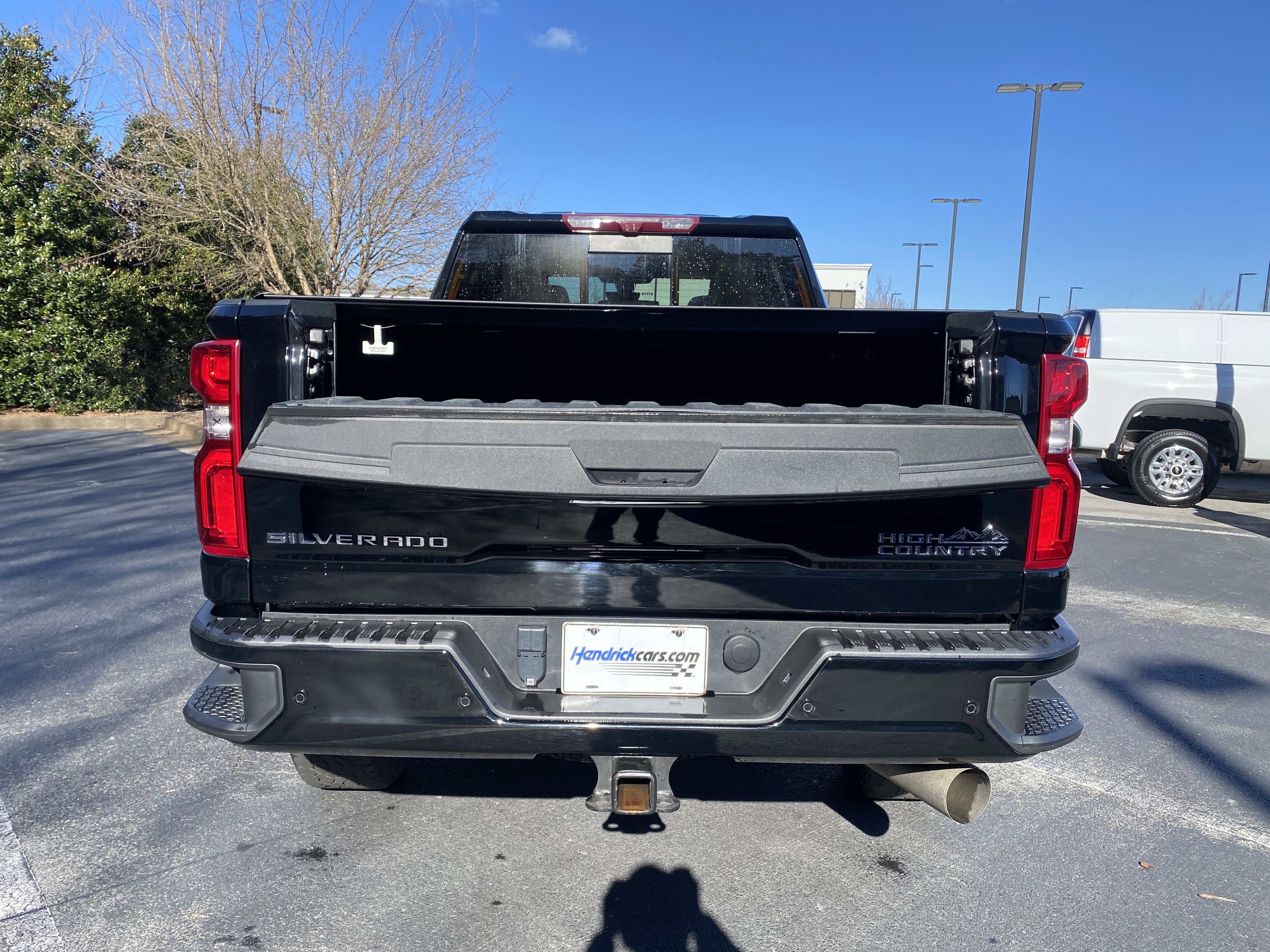 Used 2023 Chevrolet Silverado 2500 High Country w/ Z71 Off-Road Package image 11