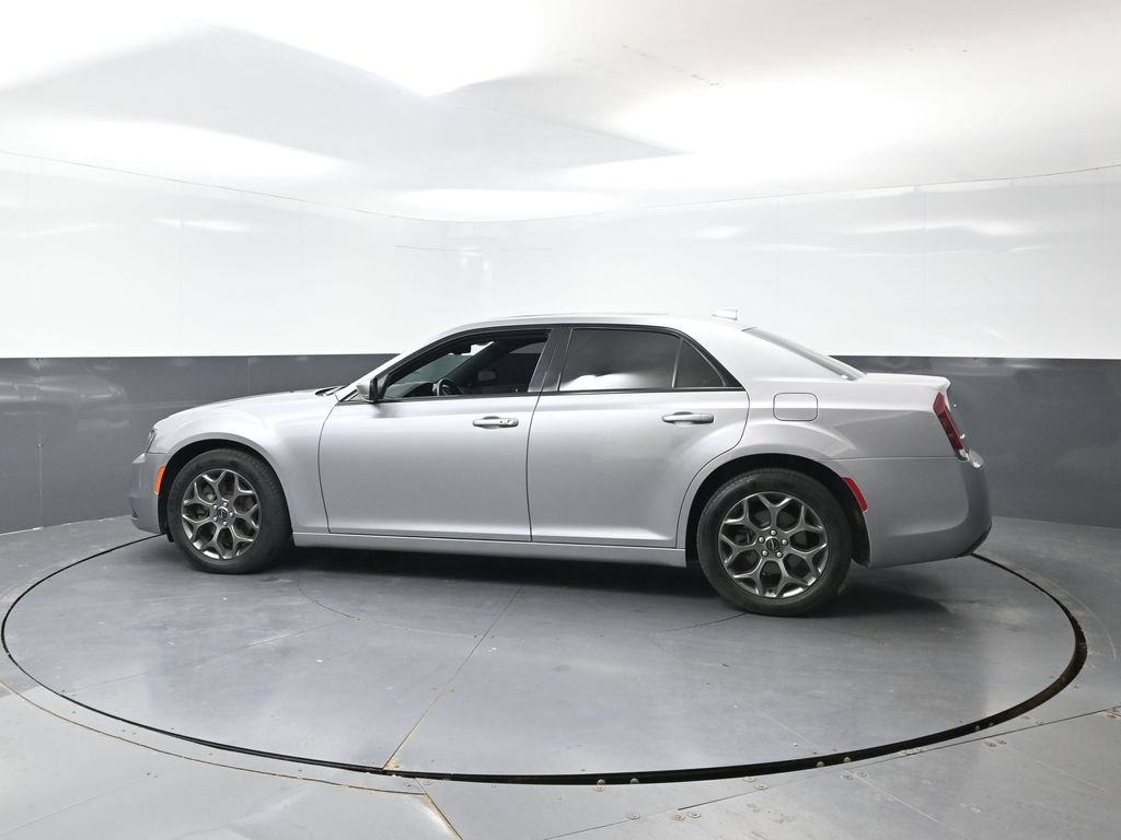 Used 2018 Chrysler 300 S w/ 300S Premium Group 2 AWD/4WD image 11
