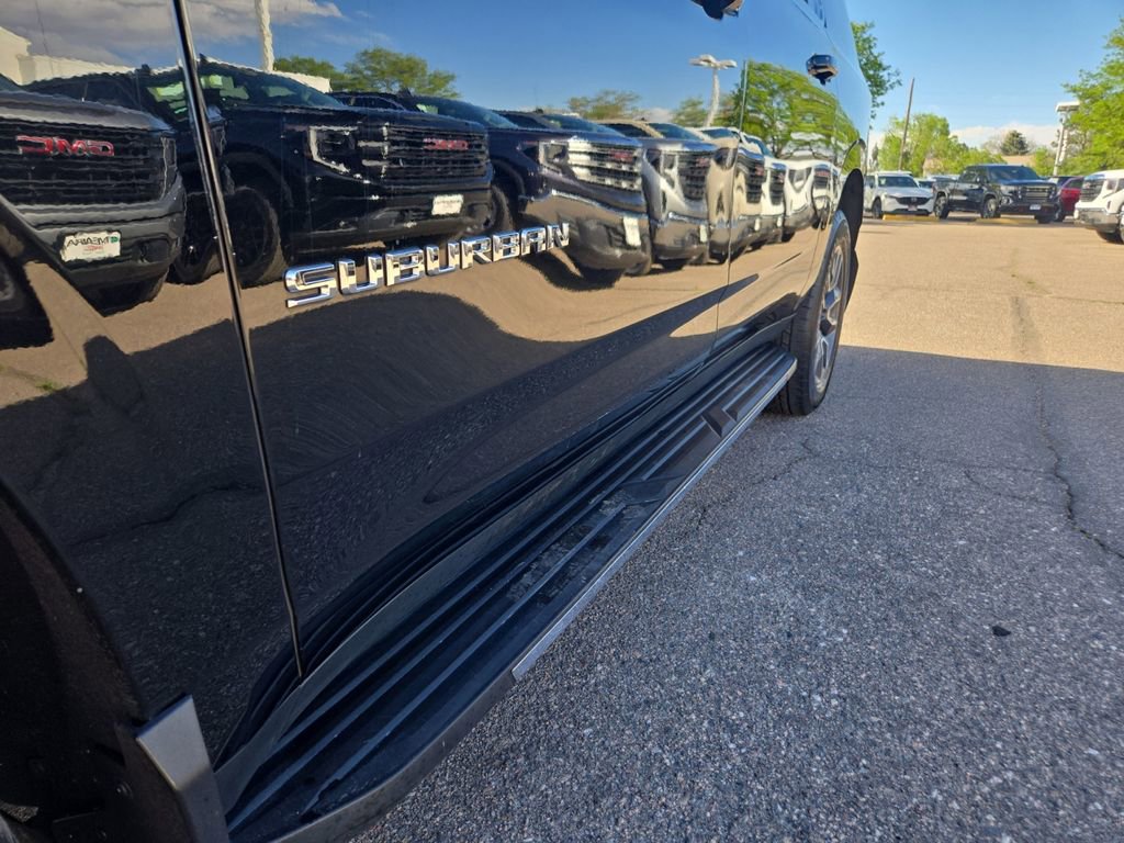 Used 2023 Chevrolet Suburban LT AWD/4WD image 21