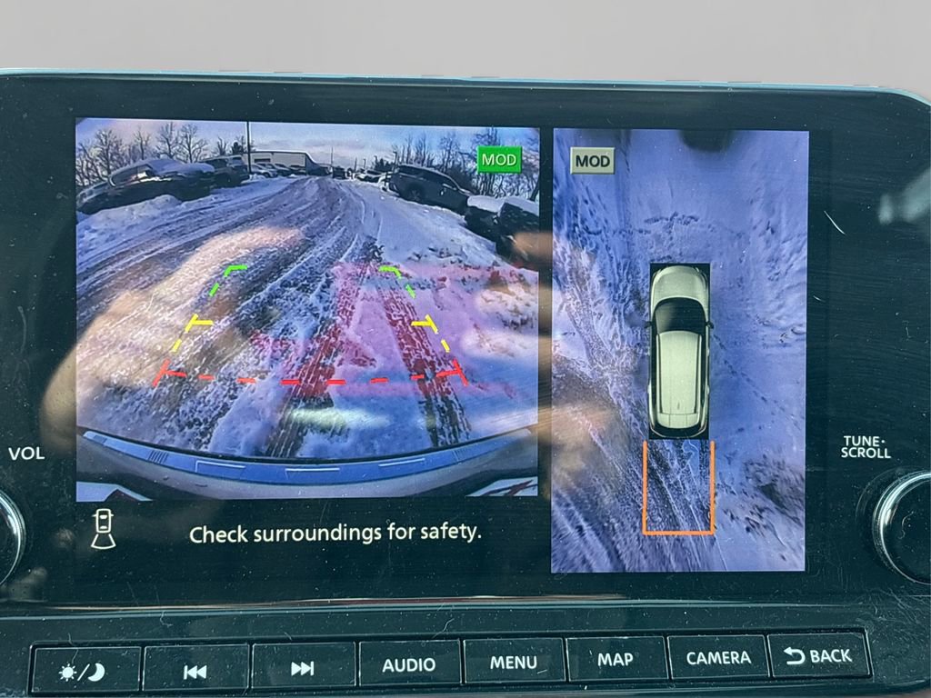 Used 2022 Nissan Rogue Platinum w/ Head-Up Display Package image 28