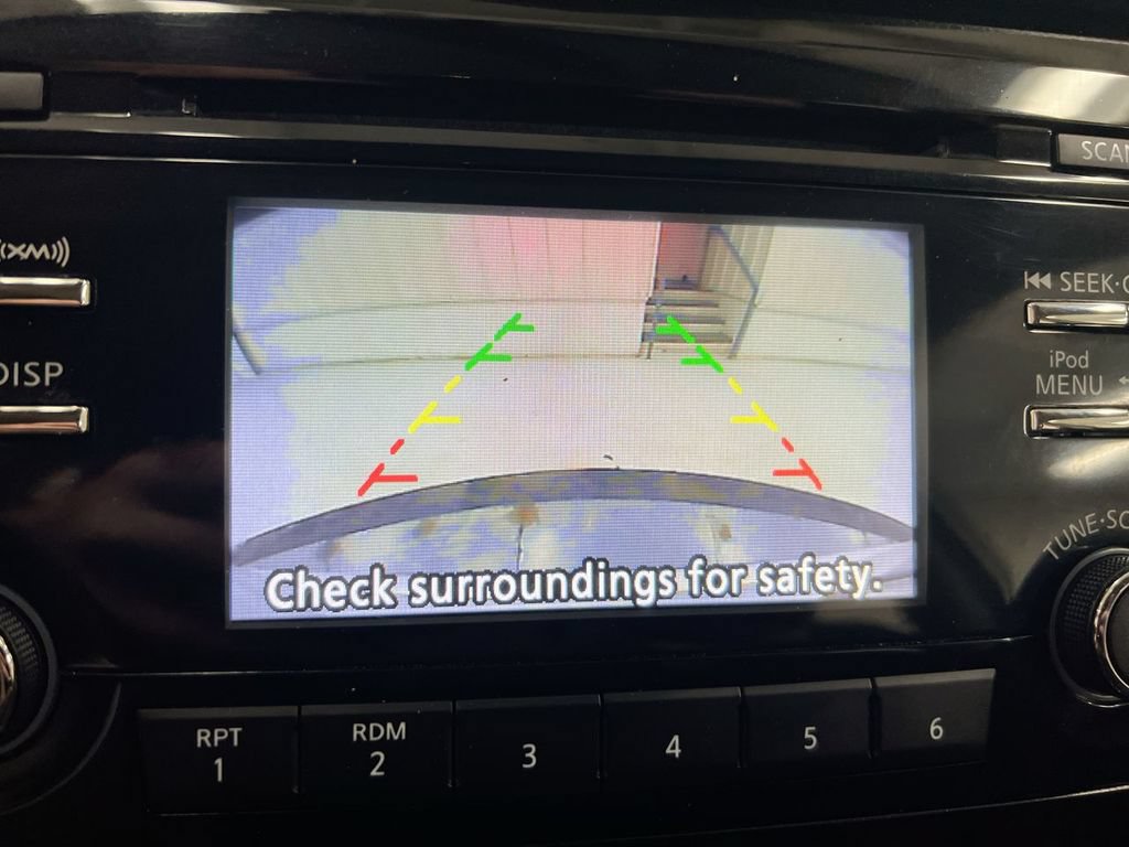 Used 2017 Nissan Rogue S AWD/4WD image 15