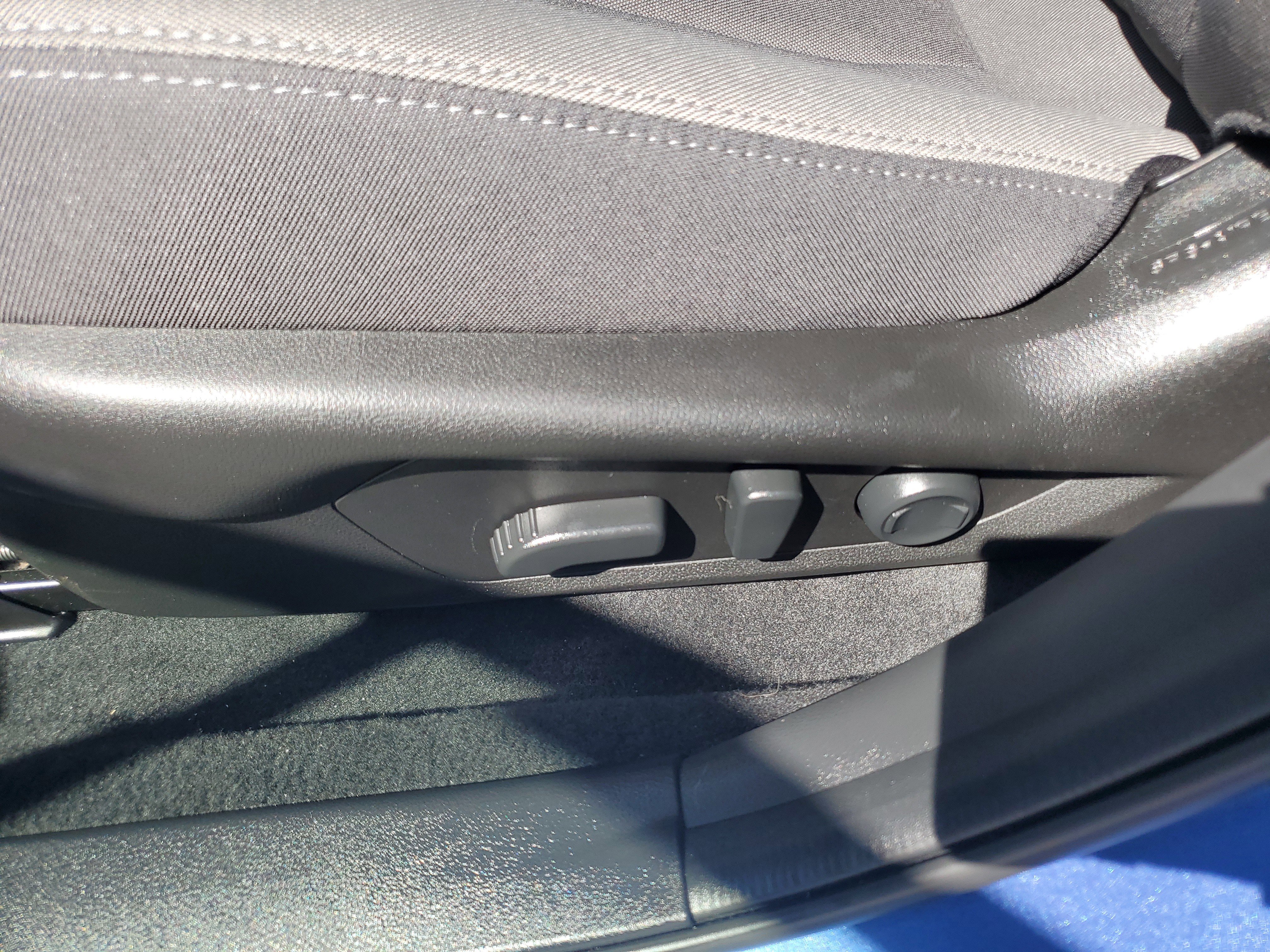 Certified 2025 Subaru Crosstrek 2.0i Premium AWD/4WD image 15