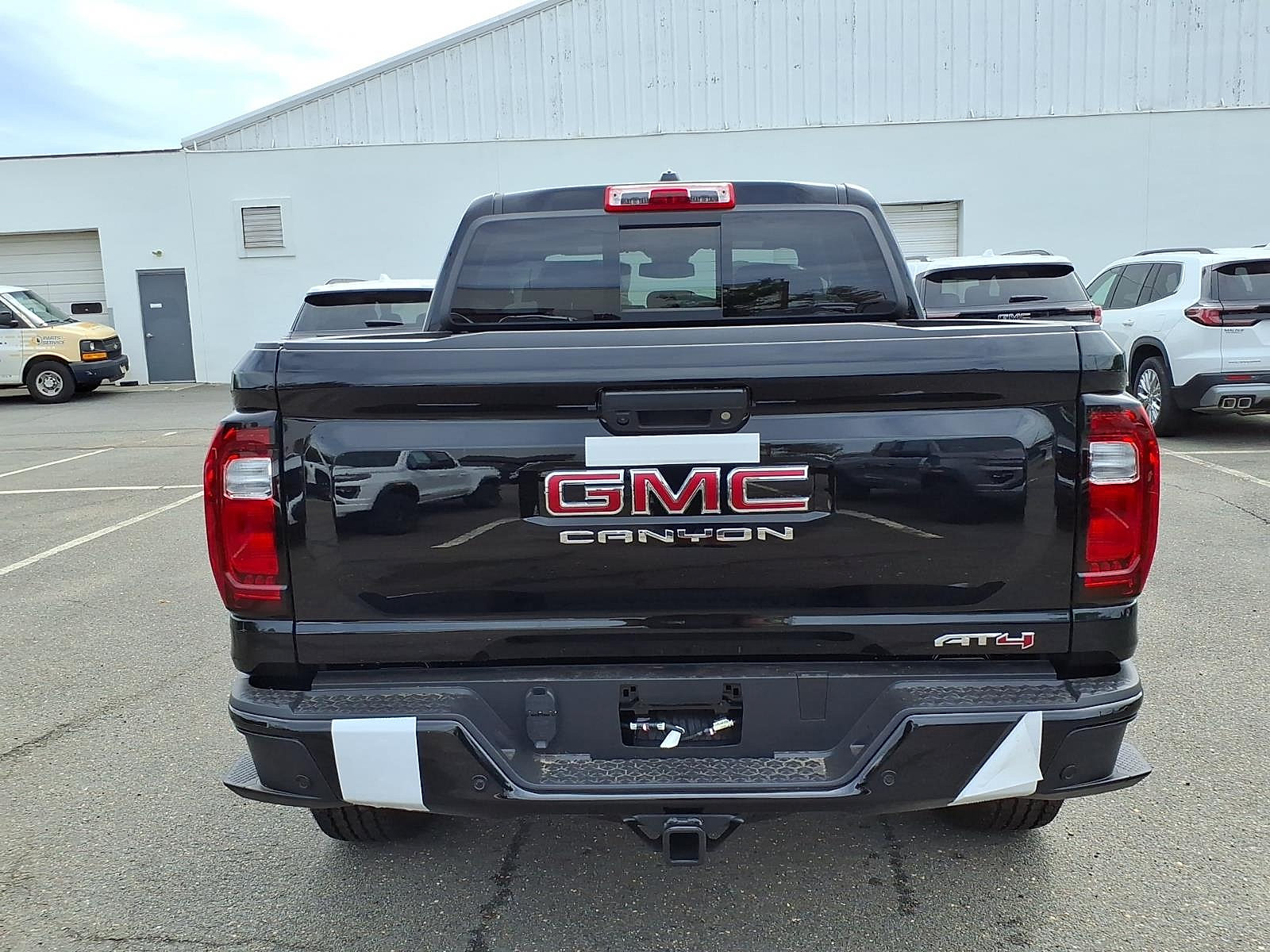 New 2026 GMC Canyon AT4 w/ LPO, Off Road Lift Package AWD/4WD image 5