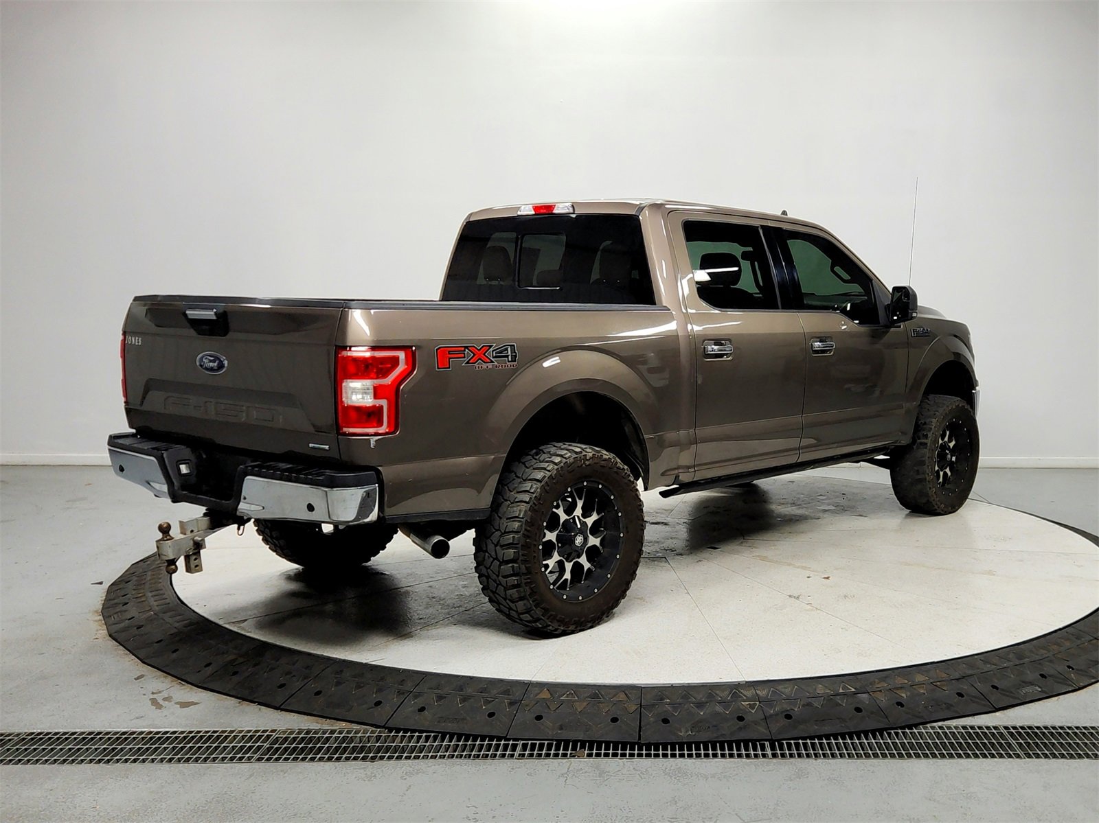 Used 2019 Ford F150 XLT w/ Equipment Group 302A Luxury image 7