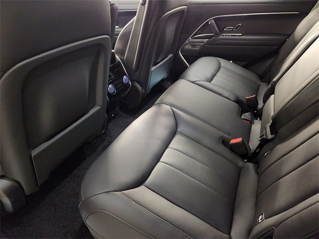 New 2026 Land Rover Range Rover SE image 28
