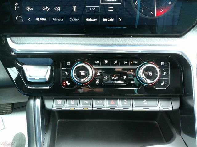 Used 2024 GMC Sierra 3500 Denali w/ Denali Reserve Package image 21