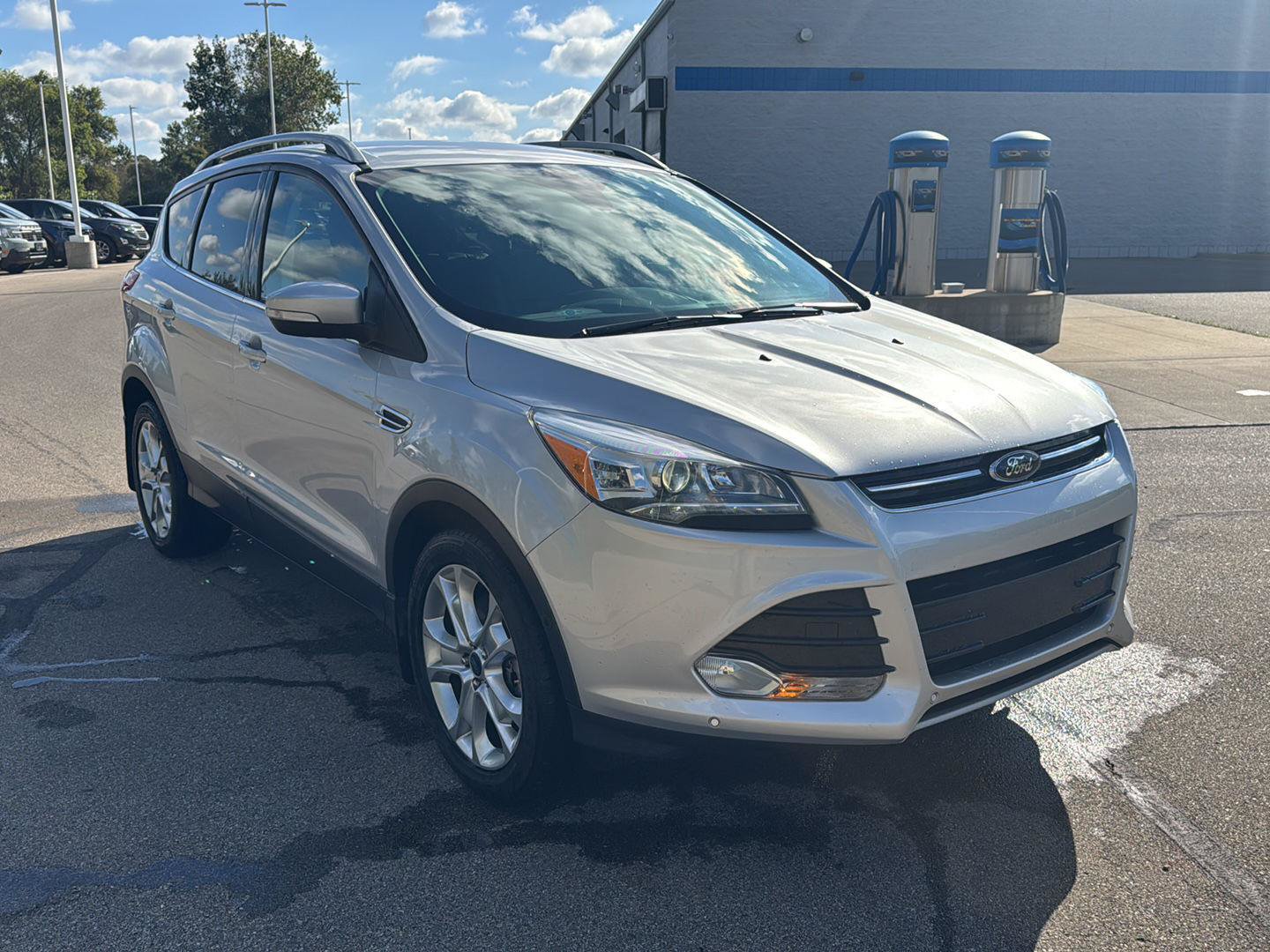 Used 2016 Ford Escape Titanium w/ Equipment Group 301A AWD/4WD image 7