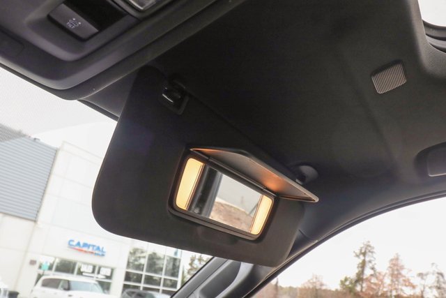 Used 2022 GMC Yukon SLT w/ SLT Premium Package image 81