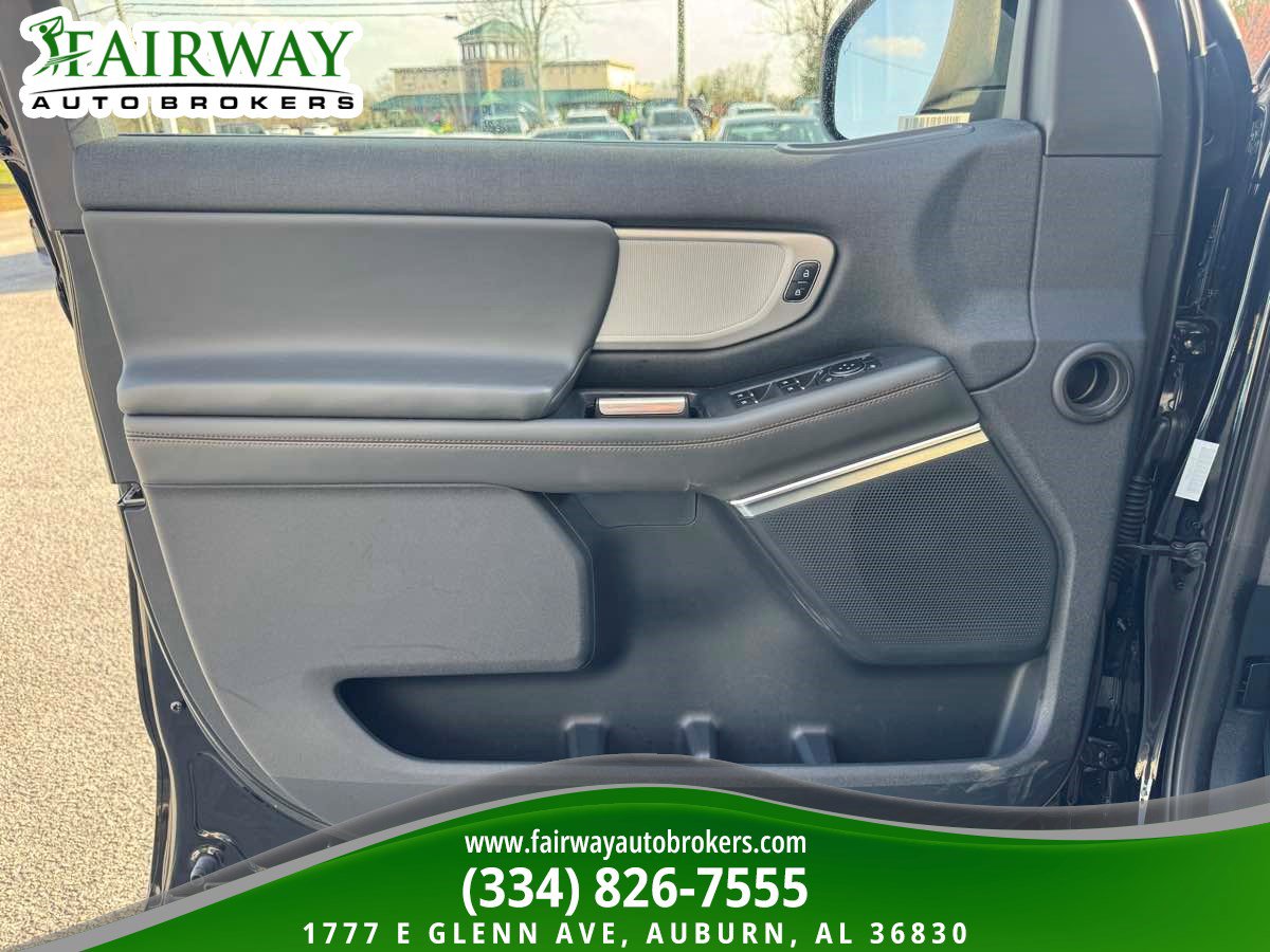 Used 2025 Ford Expedition Max Active image 28