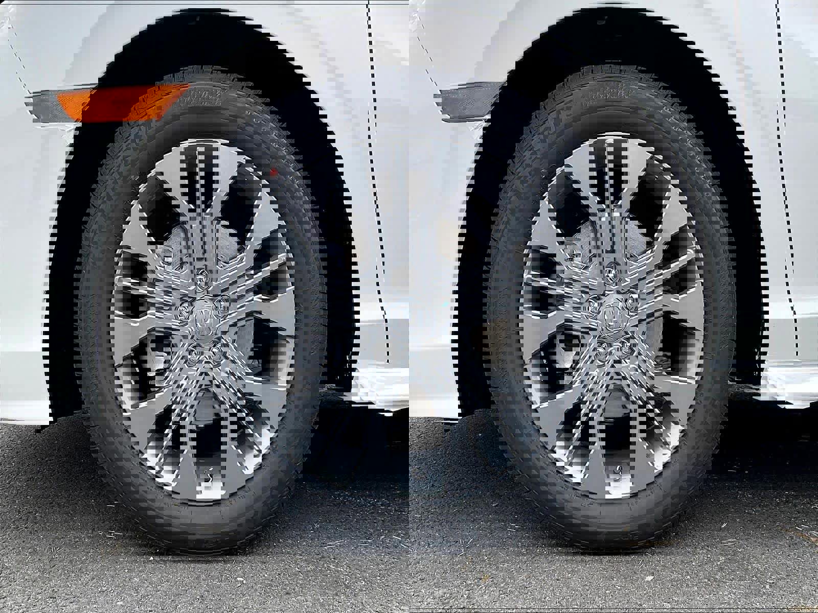 New 2026 Honda Odyssey Touring image 8