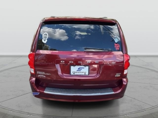 Used 2019 Dodge Grand Caravan SXT image 6