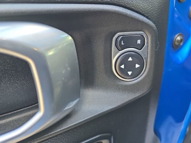 Used 2021 Jeep Gladiator Sport image 13