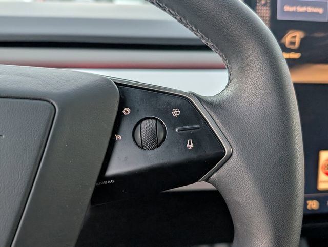 Used 2024 Tesla Cybertruck AWD Crew Cab image 23