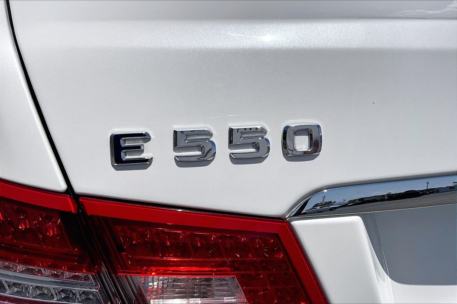 Used 2010 Mercedes-Benz E 550 Coupe w/ Premium 2 Pkg image 30