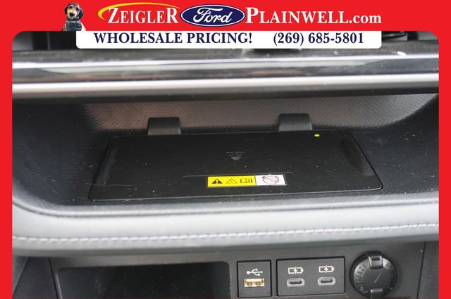 Used 2023 Toyota Highlander XLE image 26