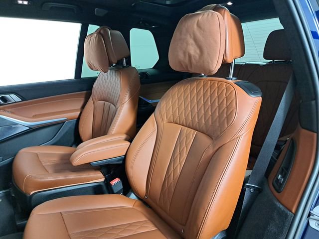 Used 2025 BMW ALPINA XB7 image 14