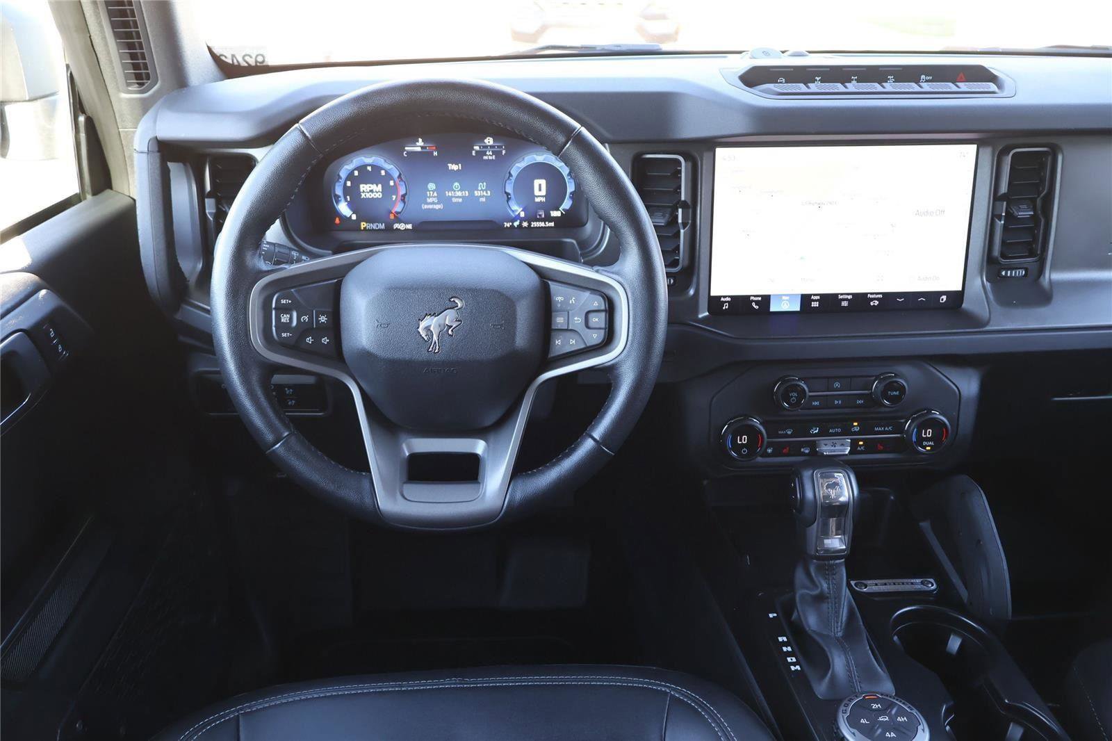 Used 2025 Ford Bronco Badlands image 26