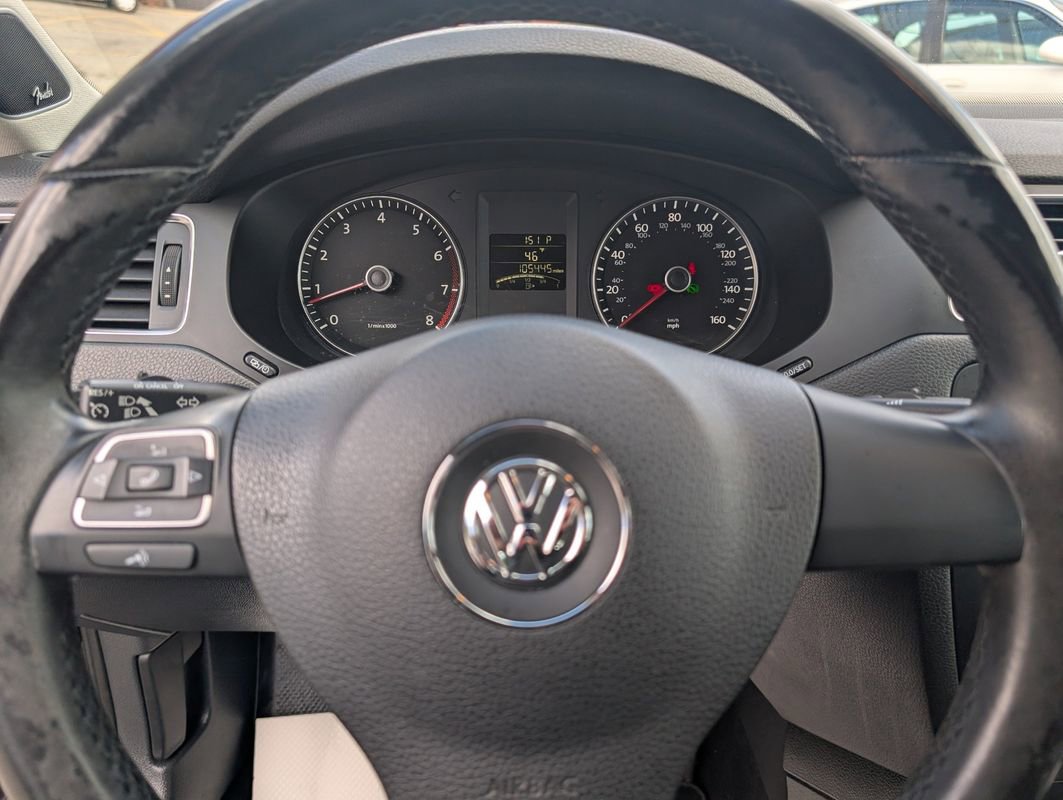 Used 2013 Volkswagen Jetta SEL FWD image 38