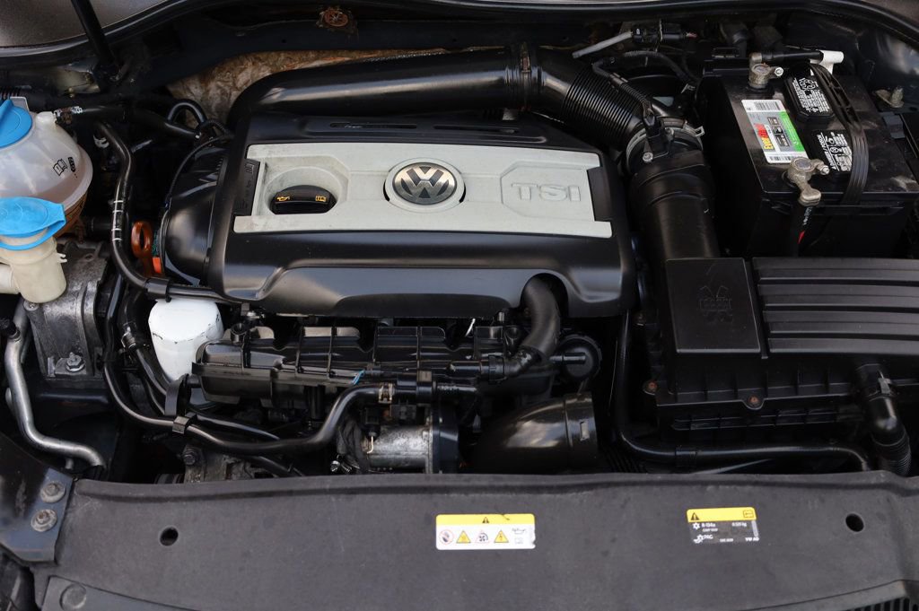 Used 2011 Volkswagen GTI Autobahn image 9