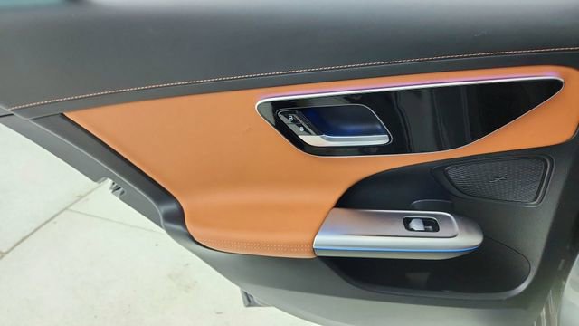 Used 2023 Mercedes-Benz C 300 Sedan image 31