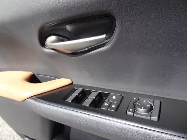 Used 2021 Lexus UX 250h w/ Premium Package AWD/4WD image 15