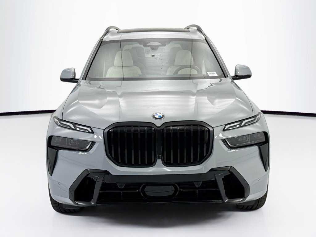 Used 2027 BMW X7 xDrive40i w/ Executive Package AWD/4WD image 2