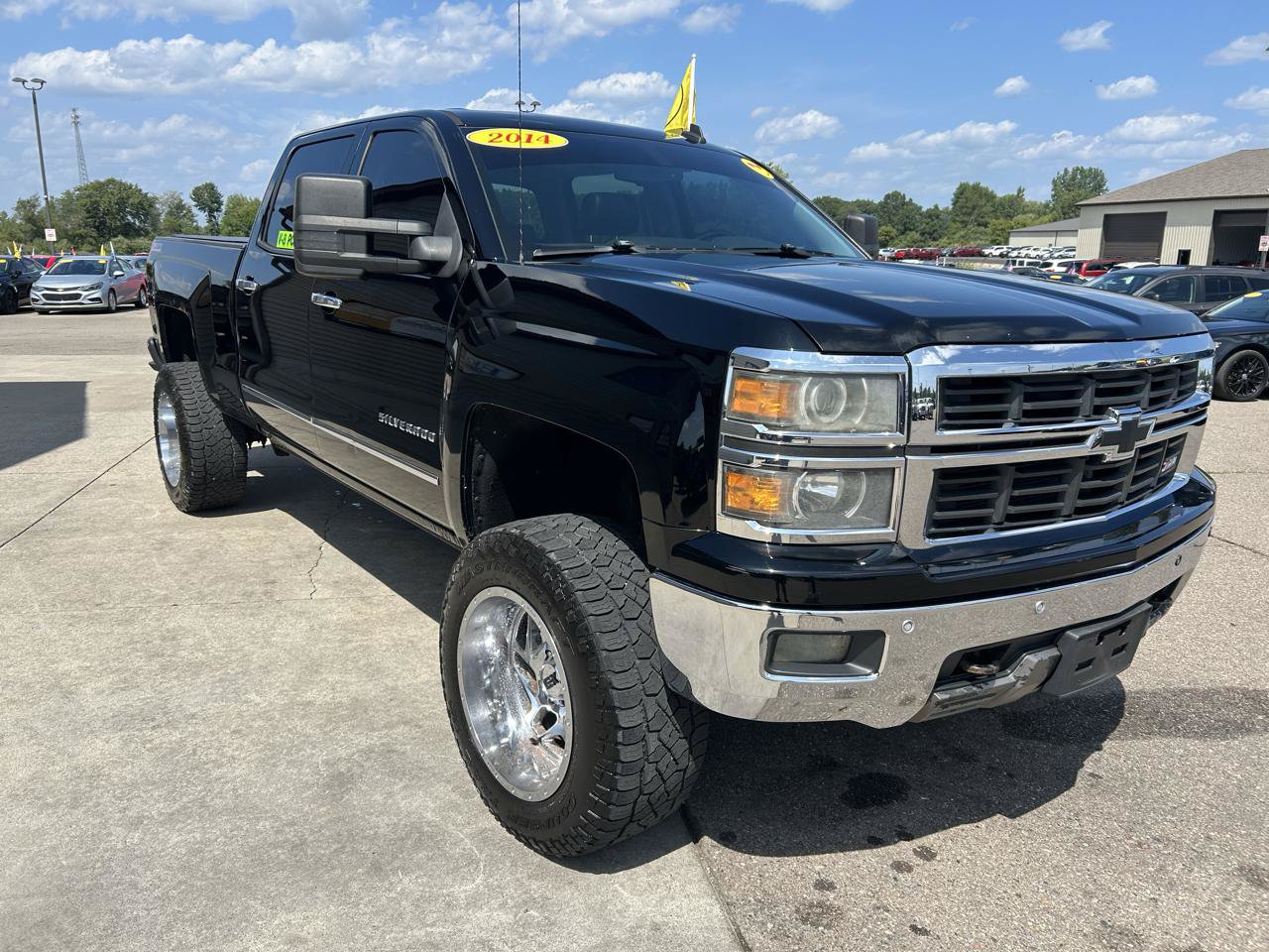 Used 2014 Chevrolet Silverado 1500 LTZ Z71 AWD/4WD image 3