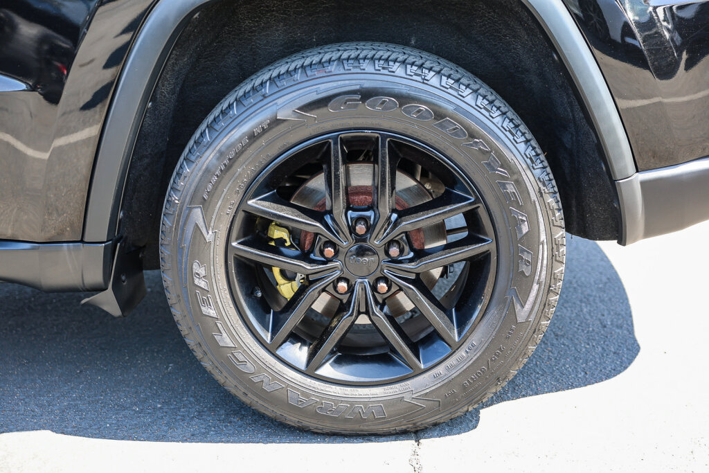 Used 2019 Jeep Grand Cherokee Limited w/ Luxury Group II RWD image 28