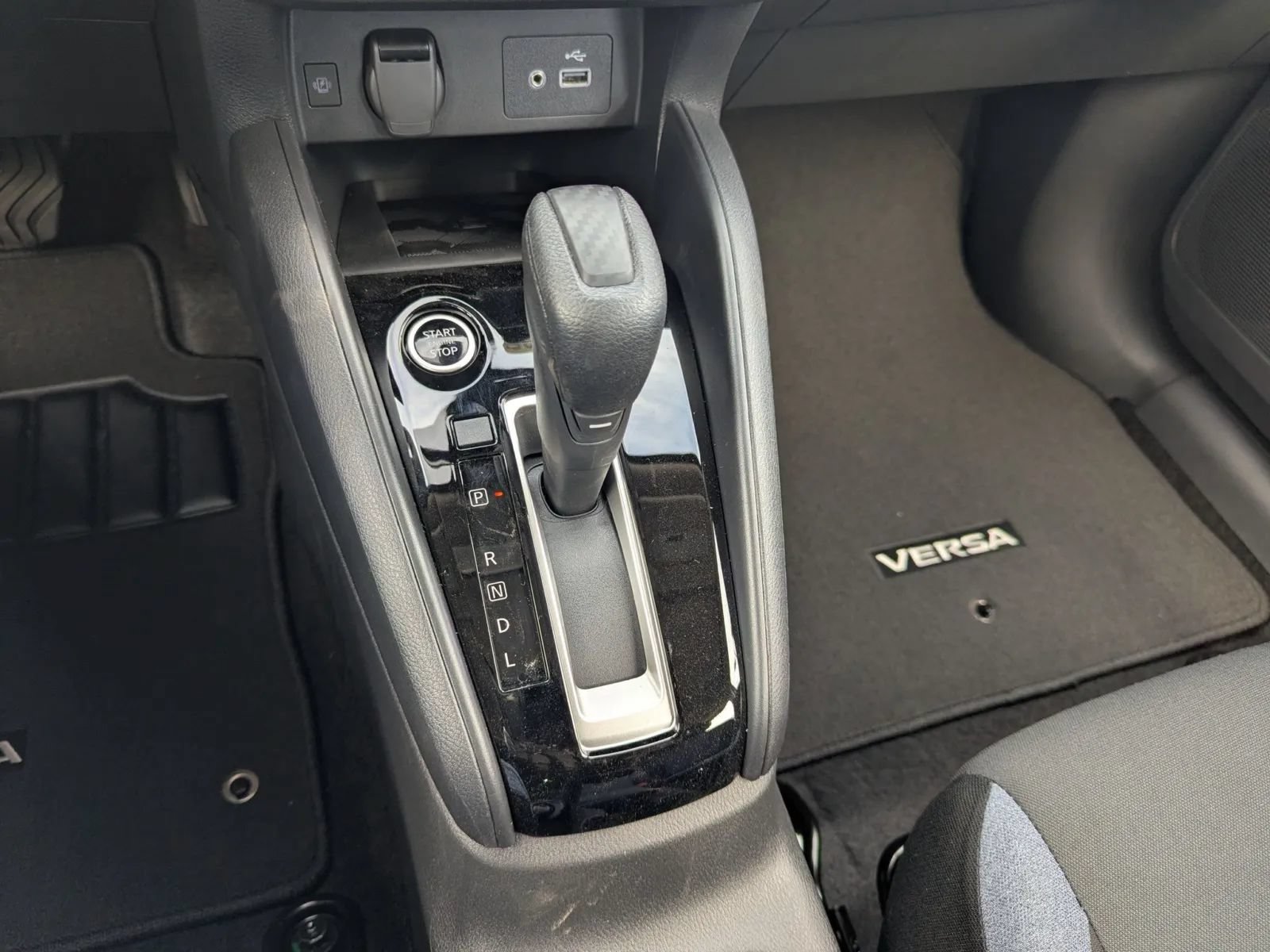 New 2025 Nissan Versa SV w/ Trunk Package FWD image 22